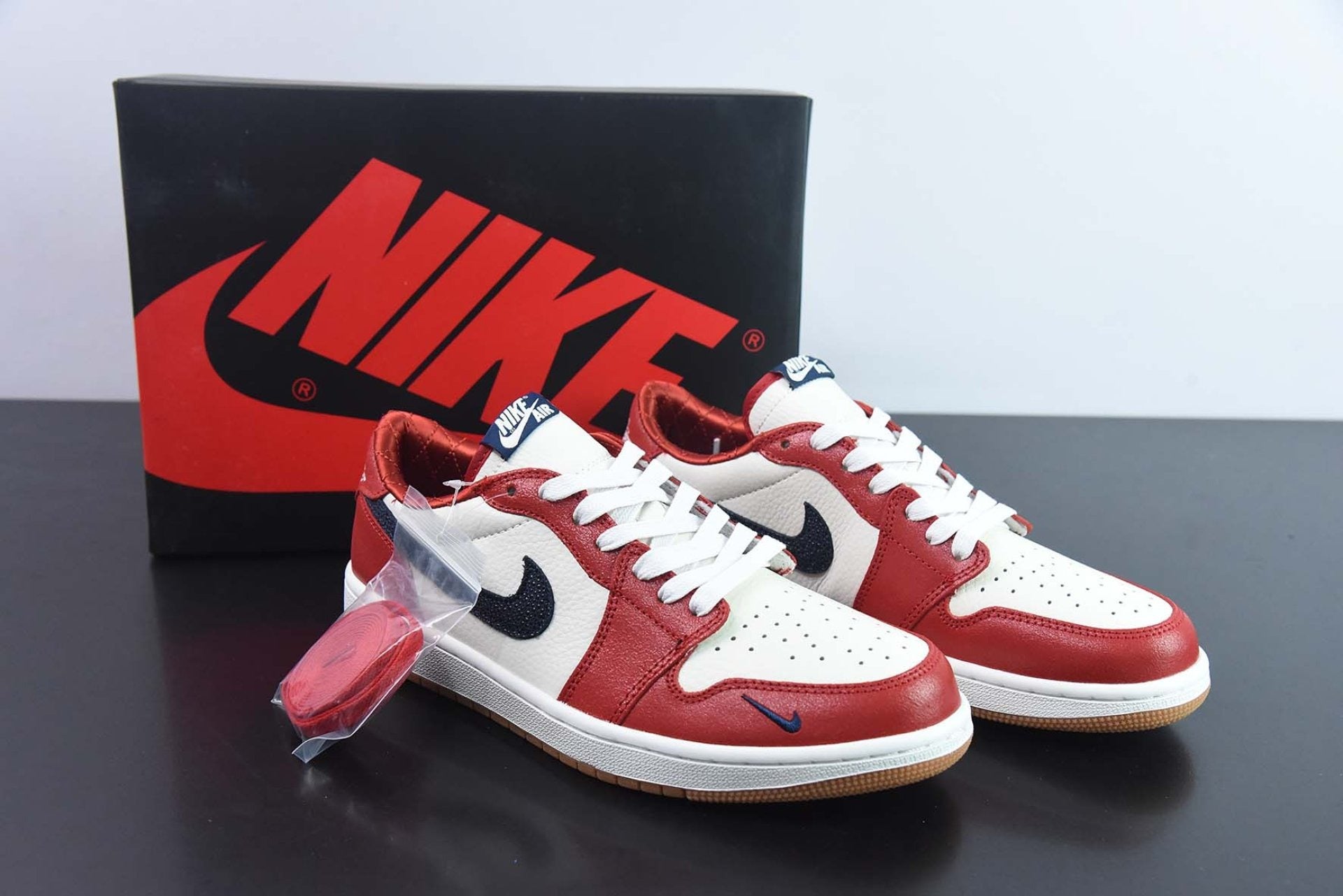 Air Jordan 1 Low OG “Howard University” PE