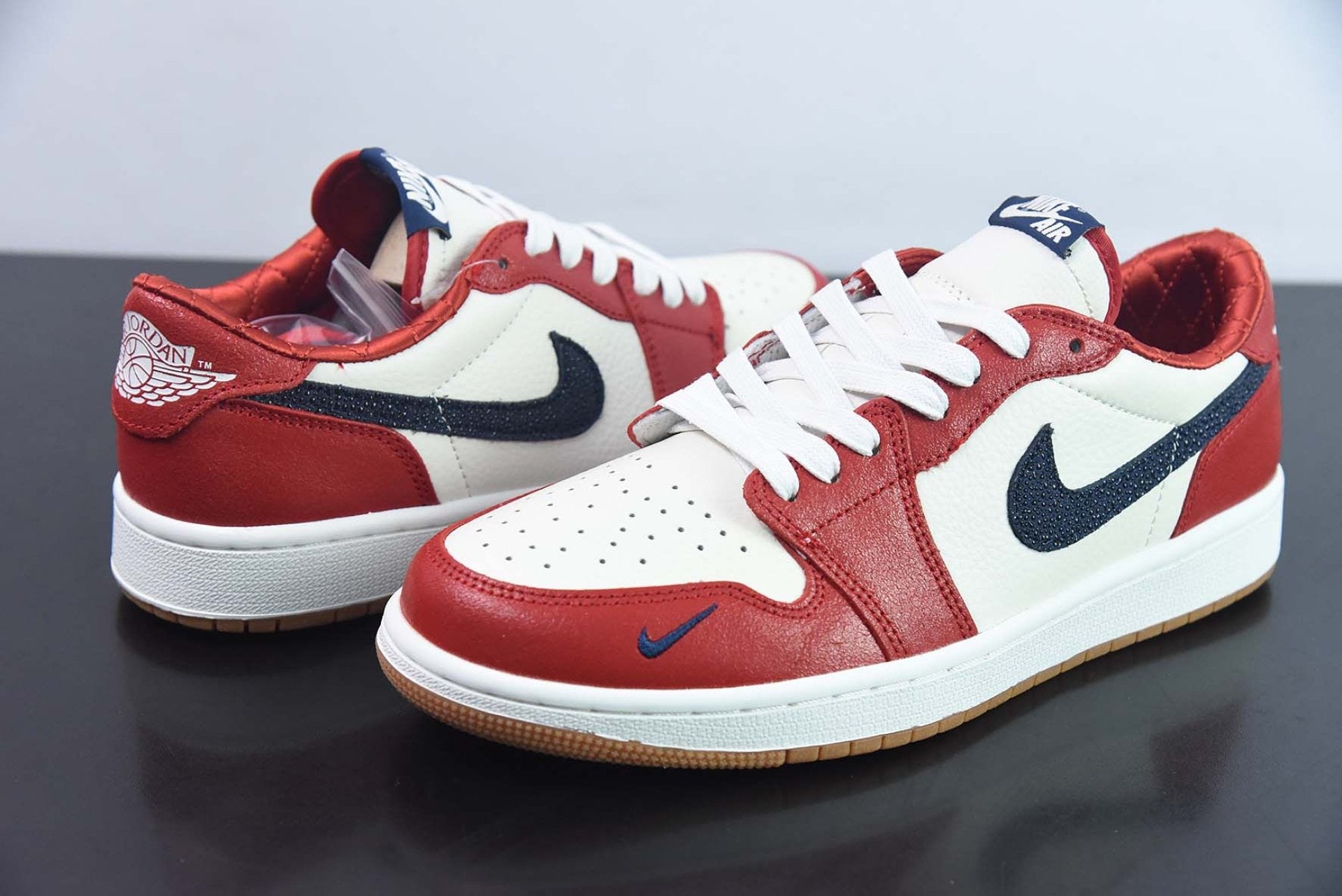 Air Jordan 1 Low OG “Howard University” PE