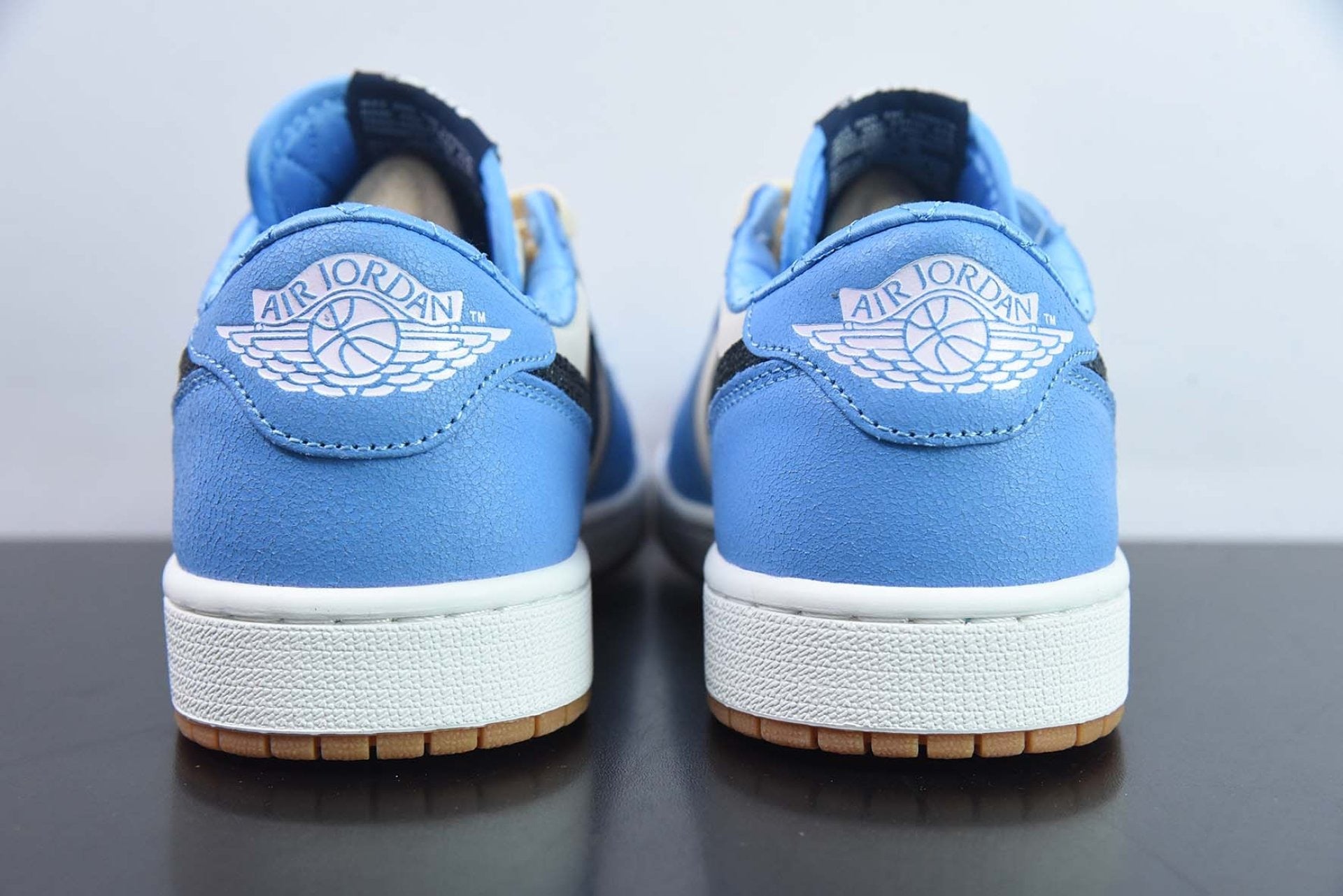 Jordan 1 Retro Low OG UNC PE