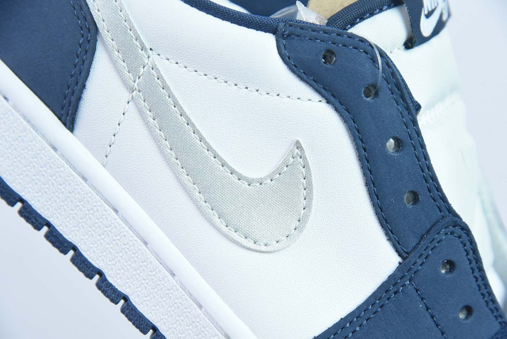 SB x Air Jordan 1 Low Midnight Navy