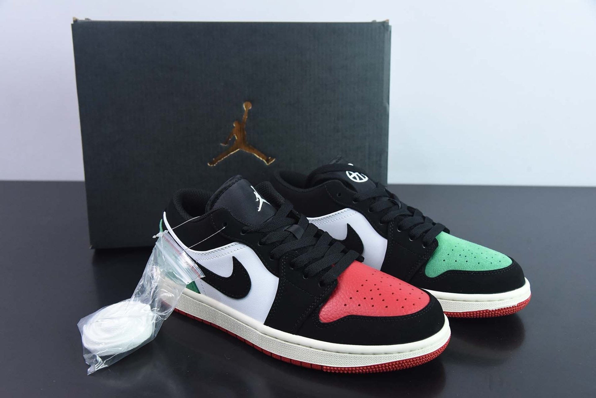 Air Jordan 1 Low Quai 54