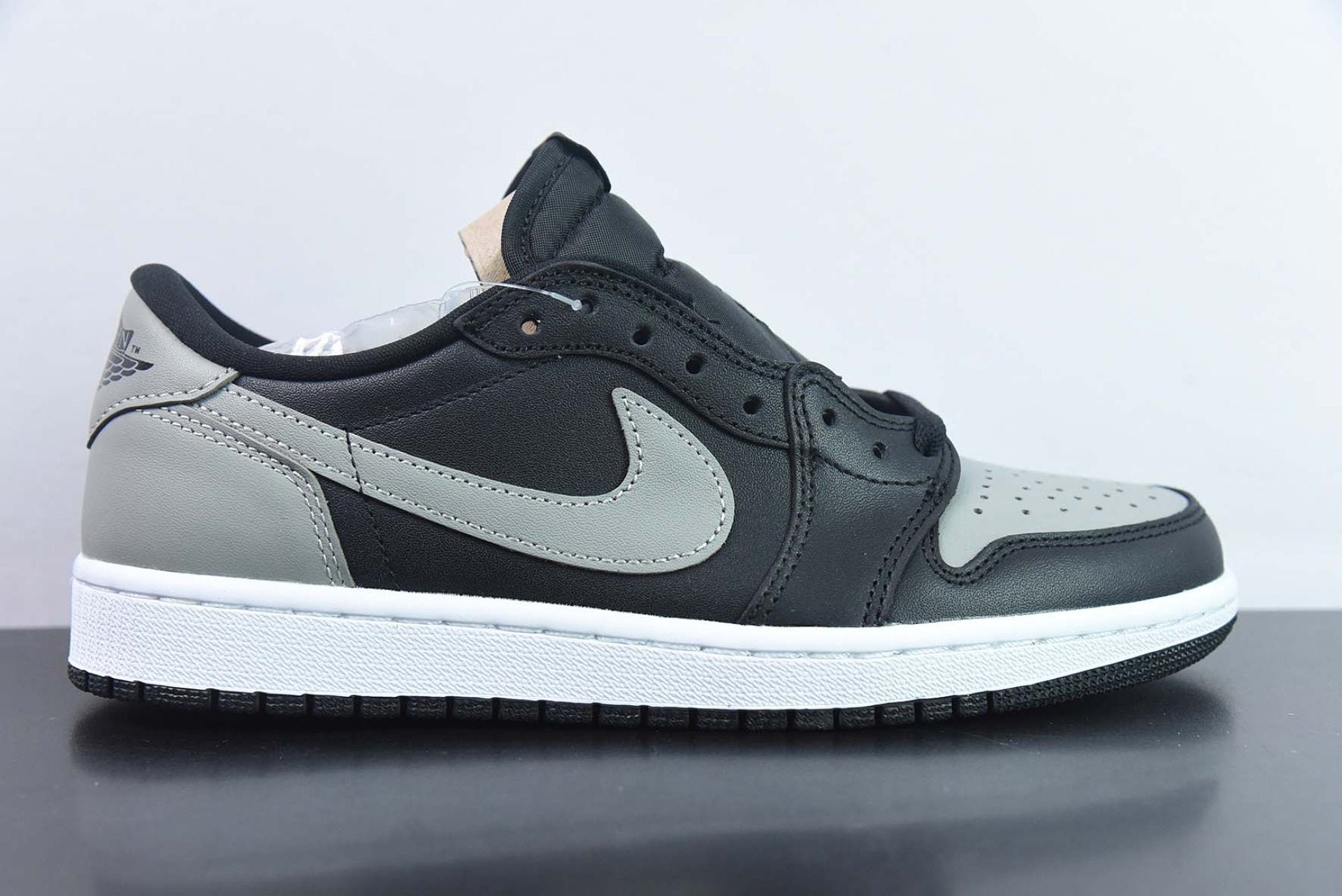 Air Jordan 1 Retro Low Shadow