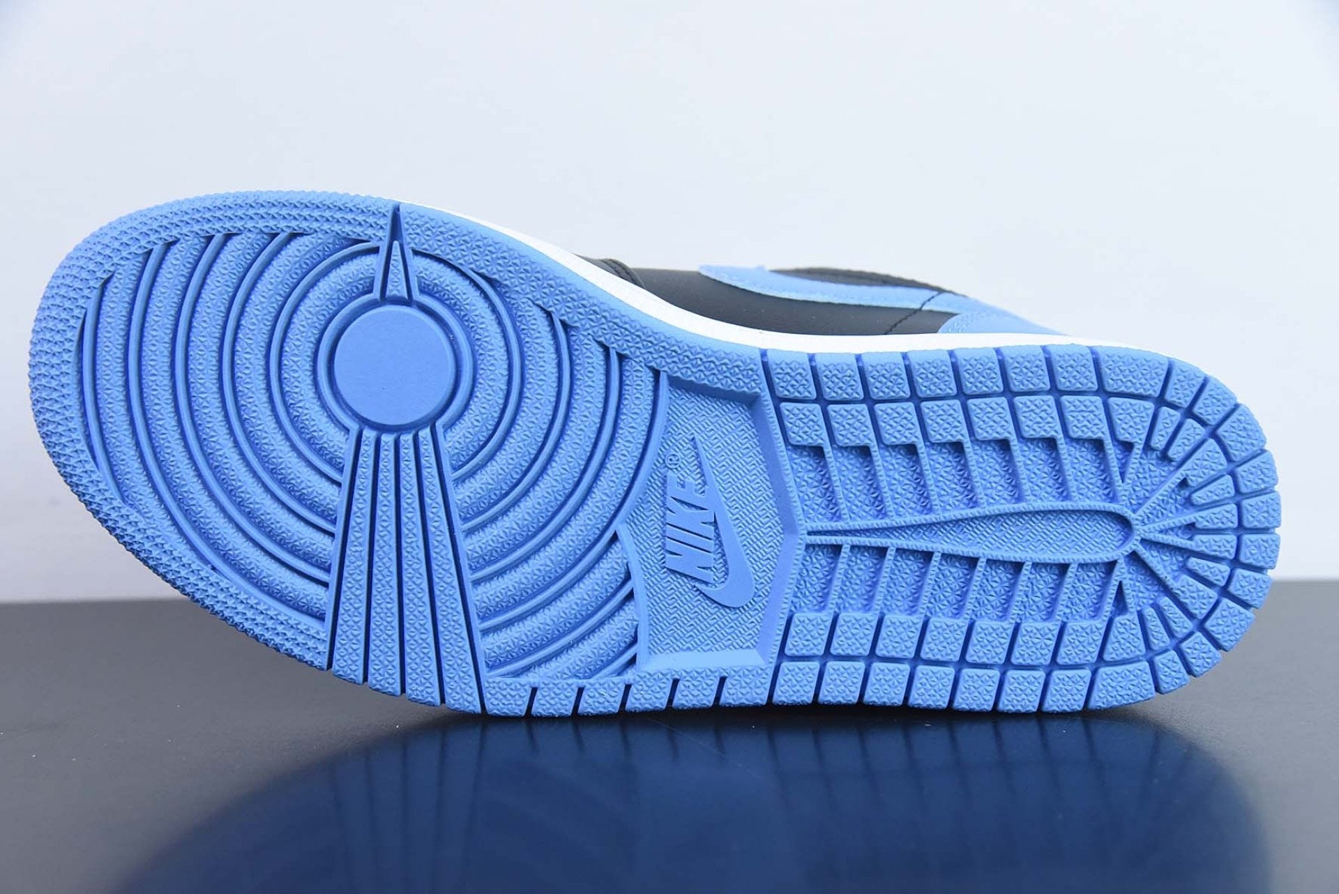 Air Jordan 1 Low Black University Blue
