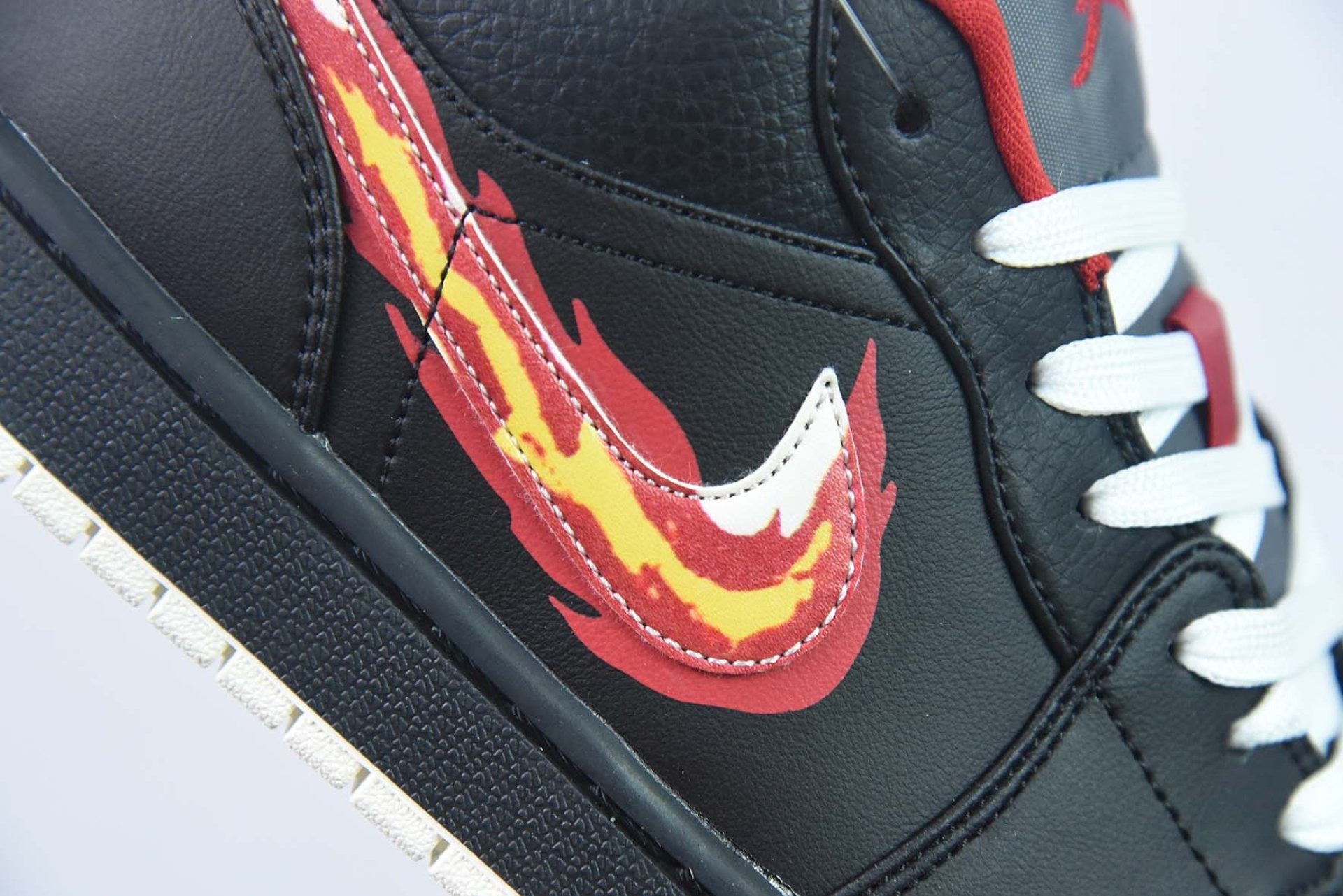Air Jordan 1 Low SE Just Skate Black