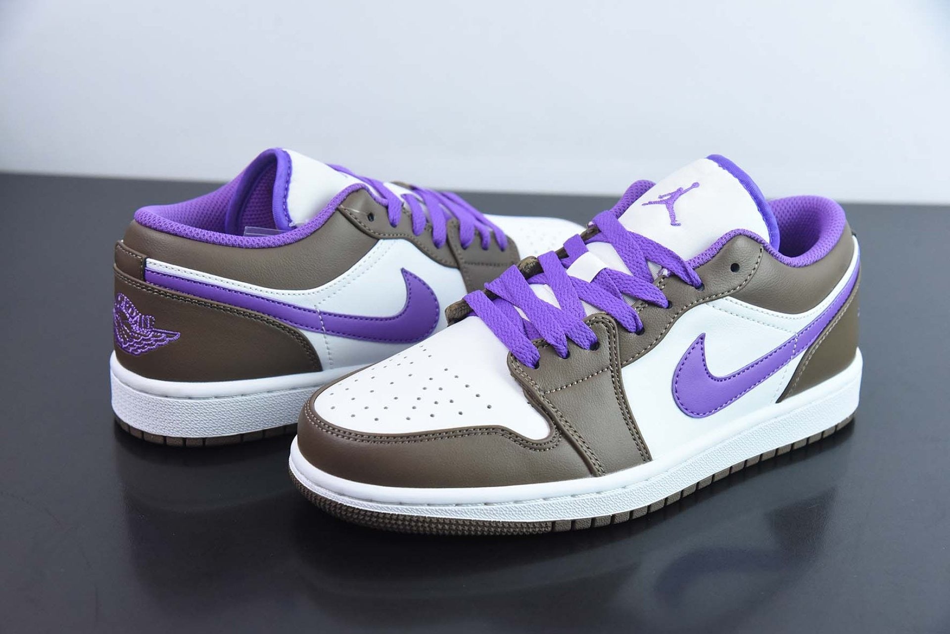 Air Jordan 1 Low Palomino