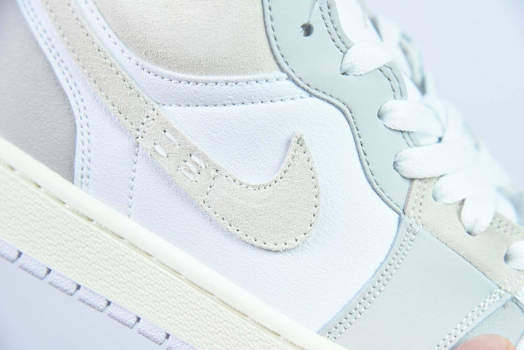 Air Jordan 1 Low SE Craft Inside Out Tech Grey
