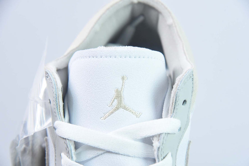 Air Jordan 1 Low SE Craft Inside Out Tech Grey