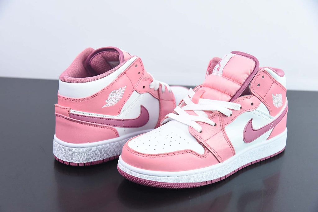 Air Jordan 1 Mid Valentine's Day