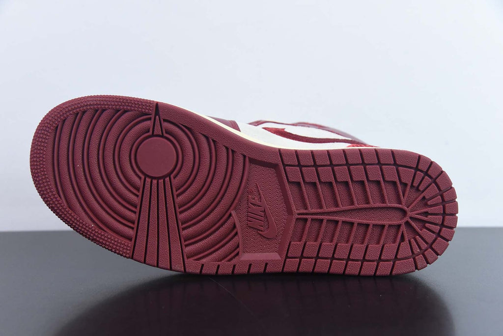 Air Jordan 1 Mid SE Tiki Leaf Team Red