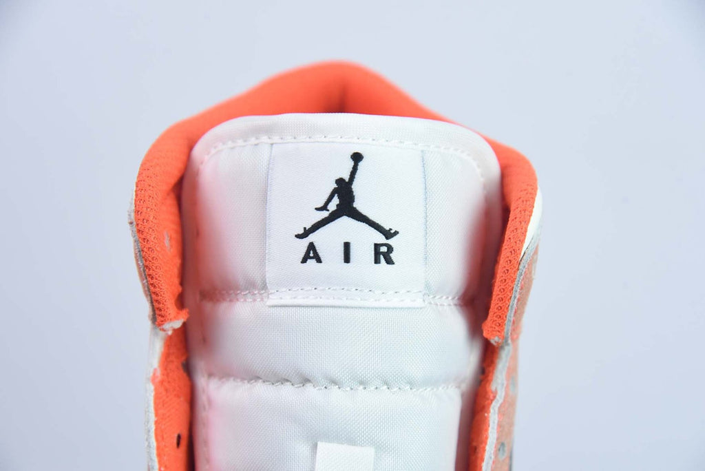 Air Jordan 1 Mid SE Orange Suede