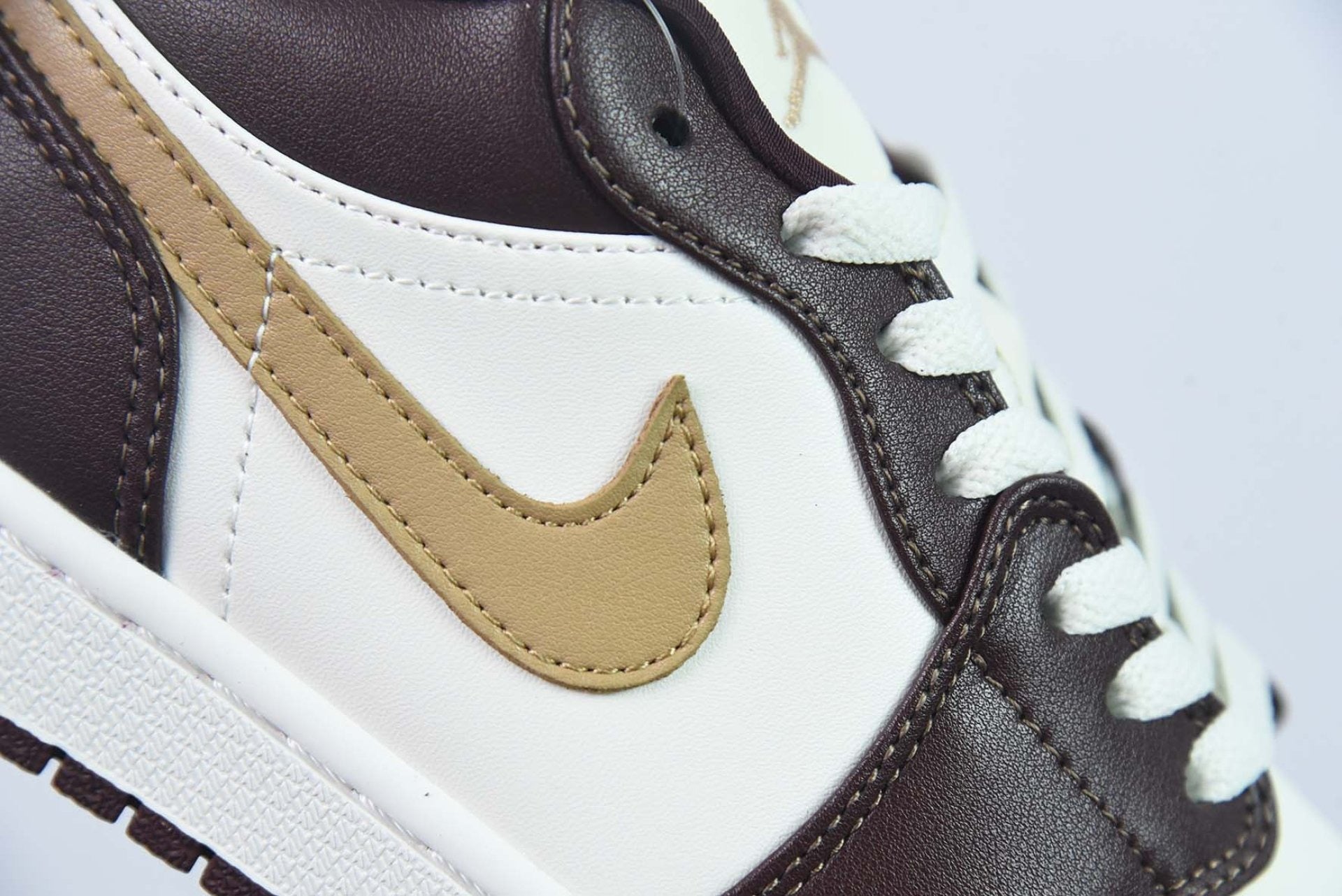 Air Jordan 1 Low Shadow Brown