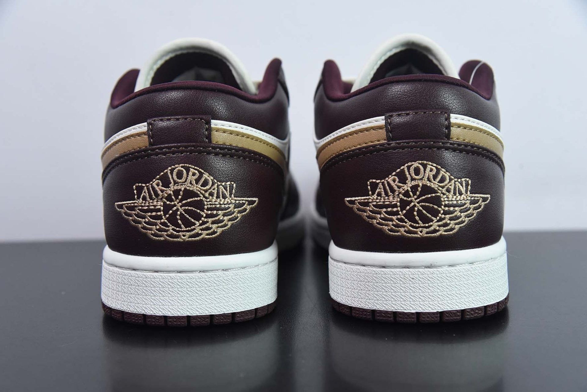 Air Jordan 1 Low Shadow Brown