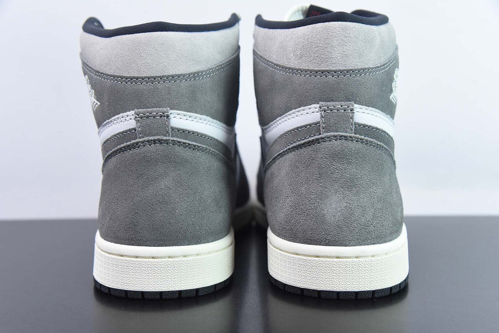 Air Jordan 1 Retro High OG Washed Black