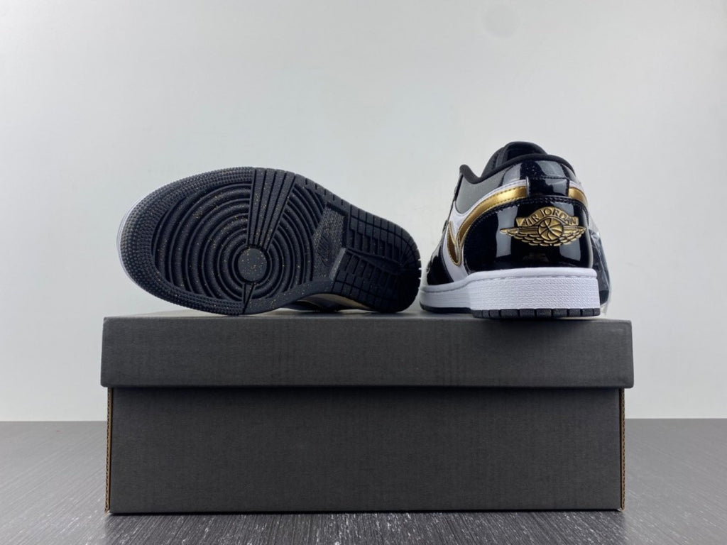 Air Jordan 1 Low SE Gold Toe