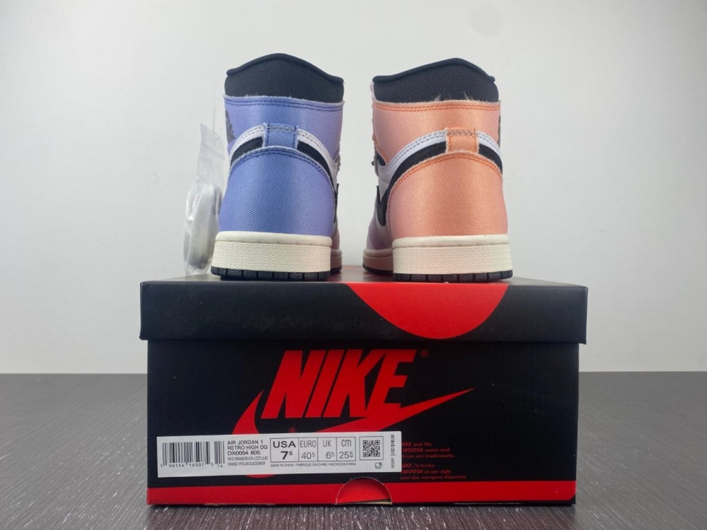 Air Jordan 1 Retro High OG Skyline