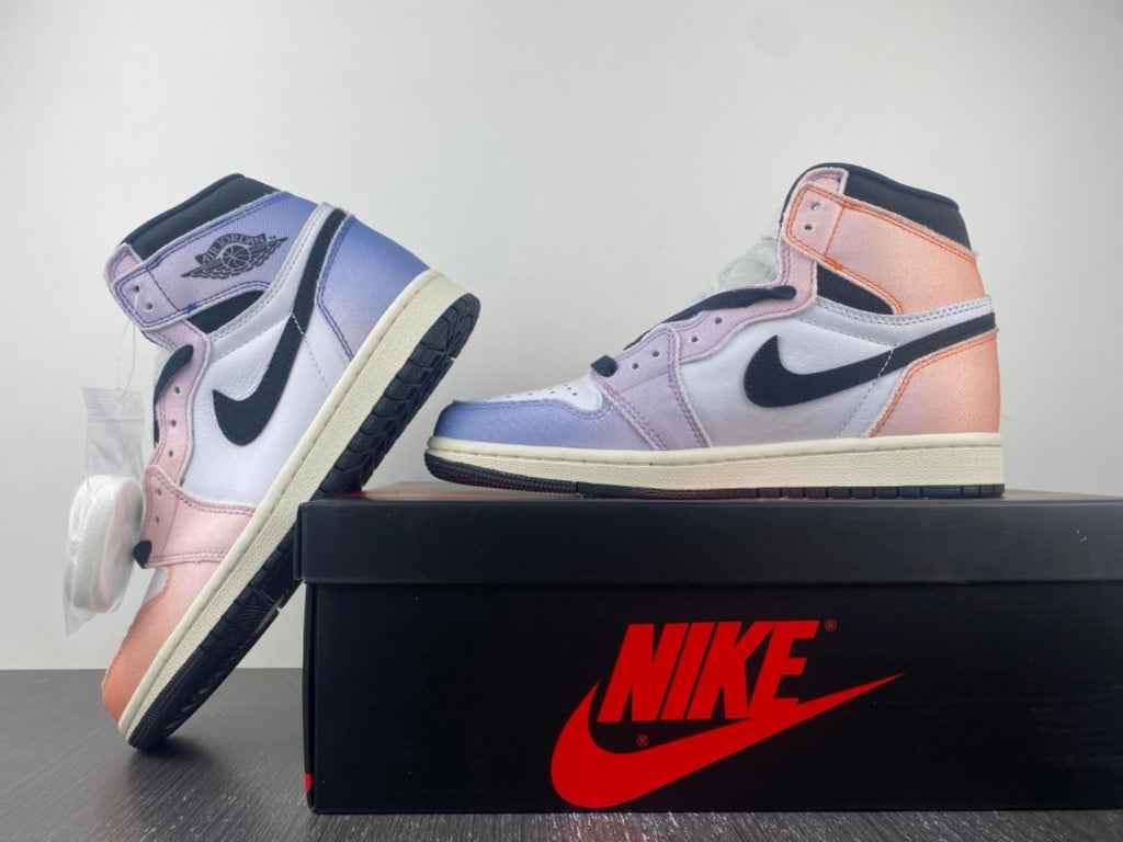 Air Jordan 1 Retro High OG Skyline