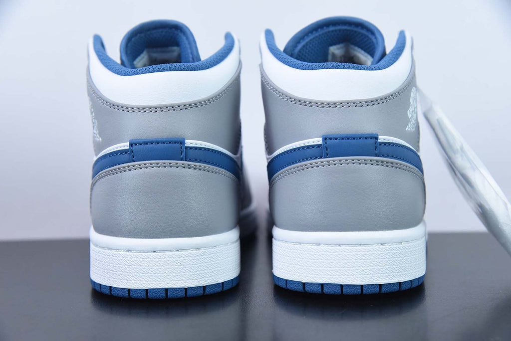 Air Jordan 1 Mid True Blue