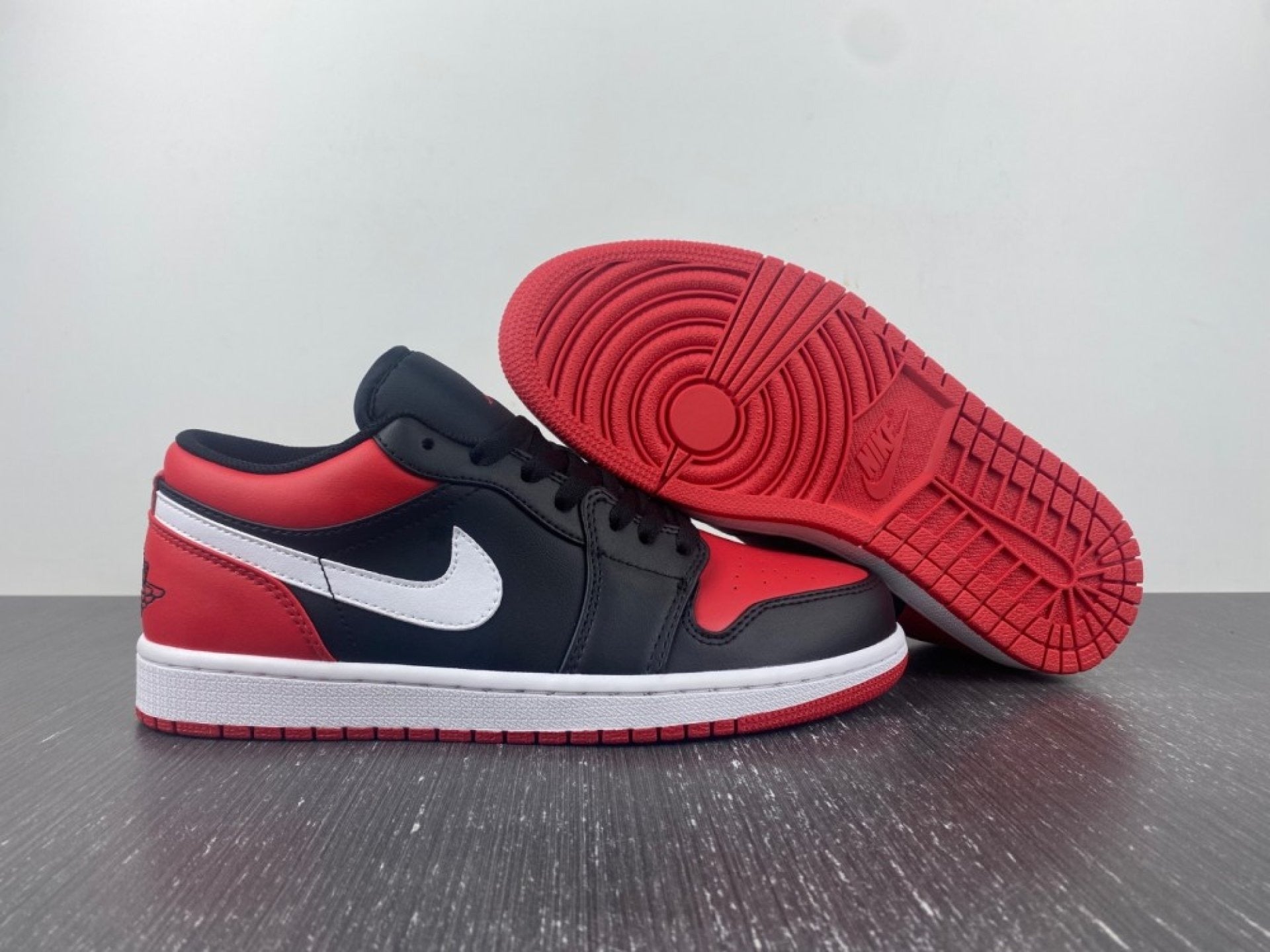 Air Jordan 1 Low Alternate Bred Toe