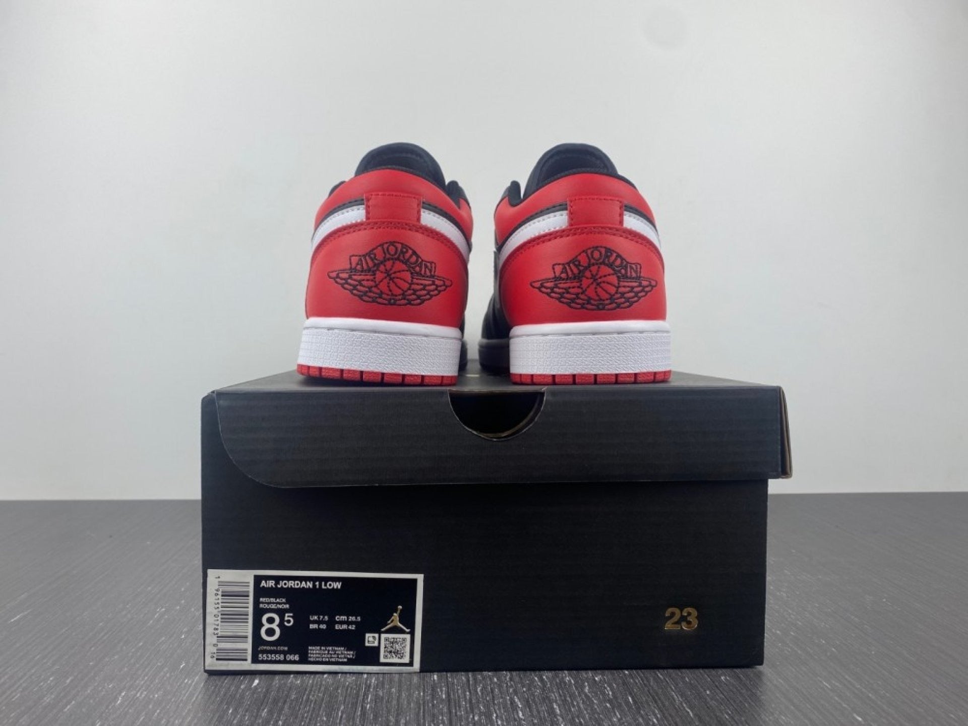 Air Jordan 1 Low Alternate Bred Toe