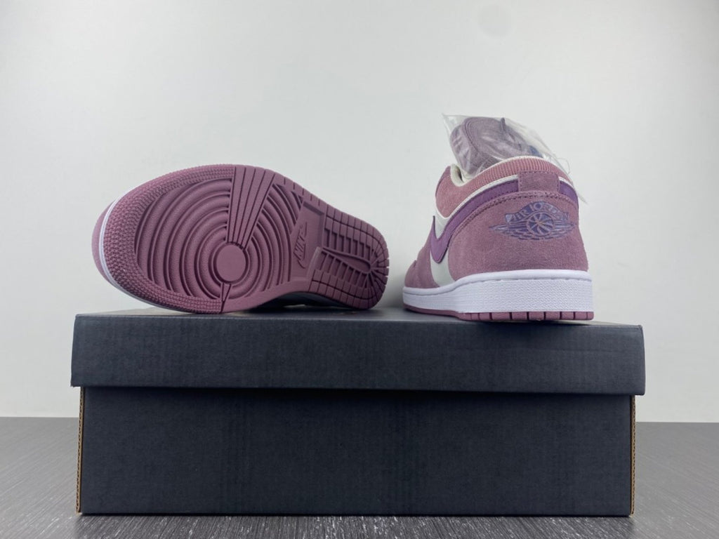 Air Jordan 1 Low Unity