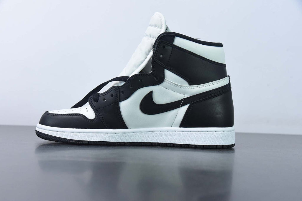 Air Jordan 1 Retro High 85 Black White