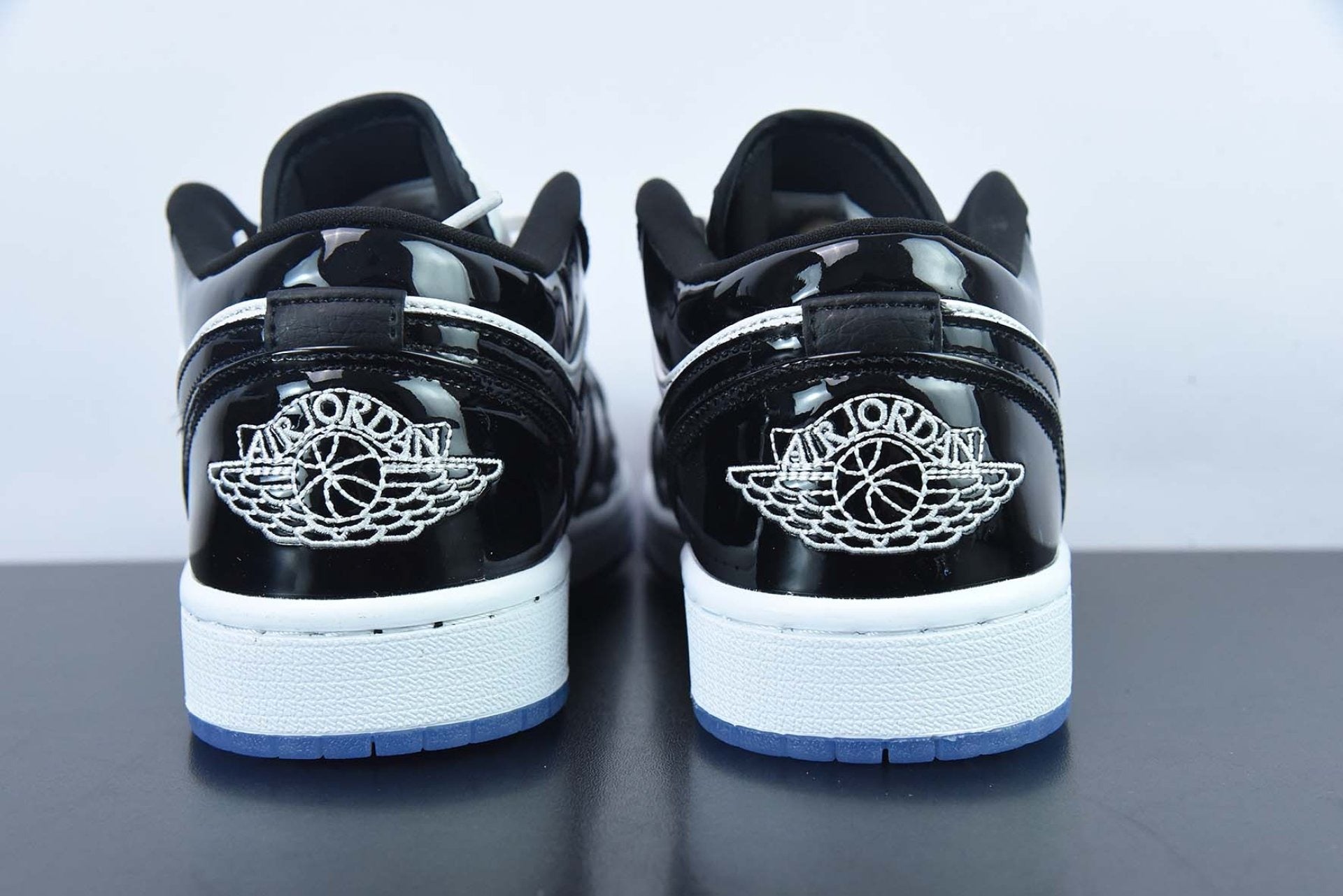 Air Jordan 1 Low SE Concord