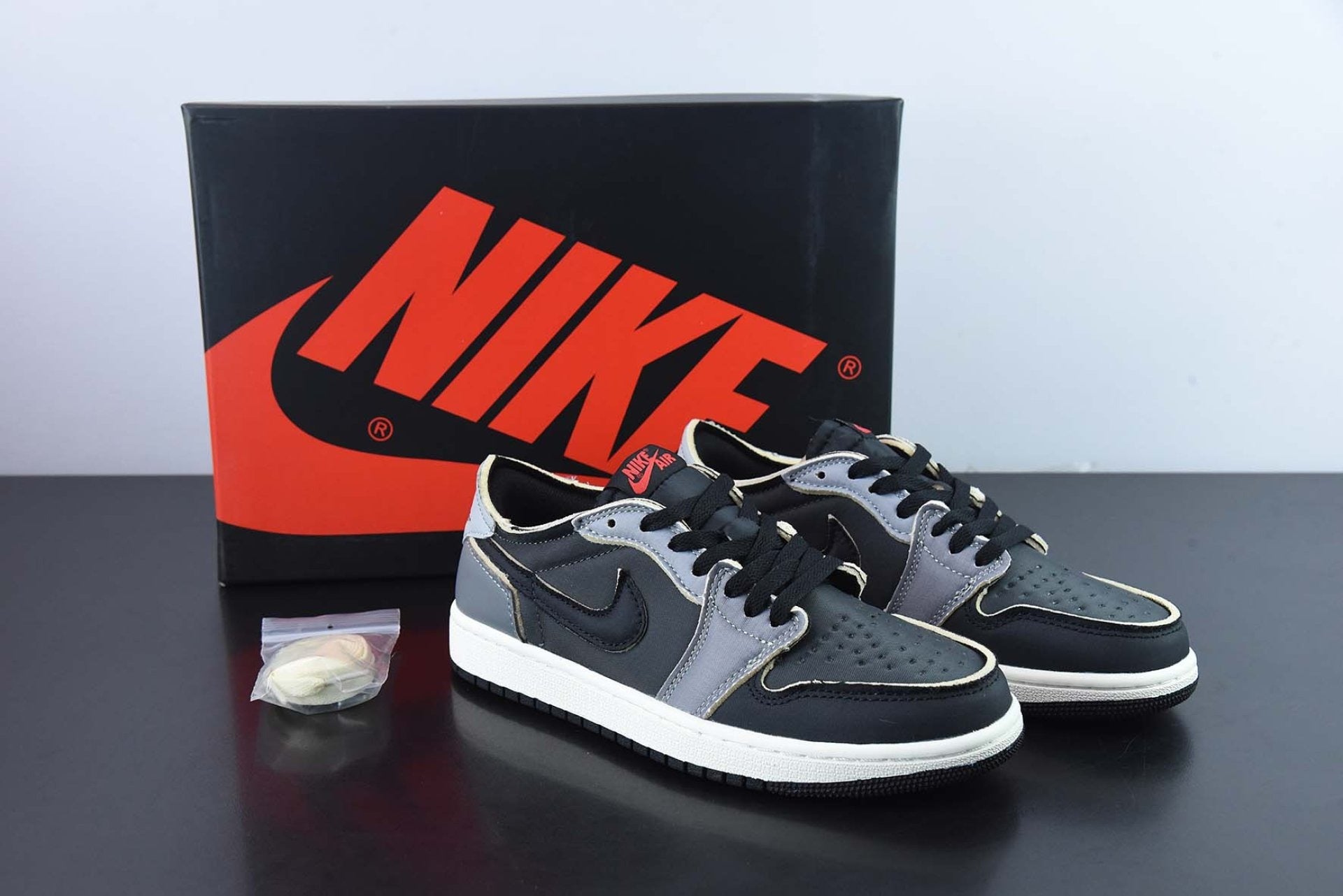 Air Jordan 1 Low OG EX Black Smoke Grey