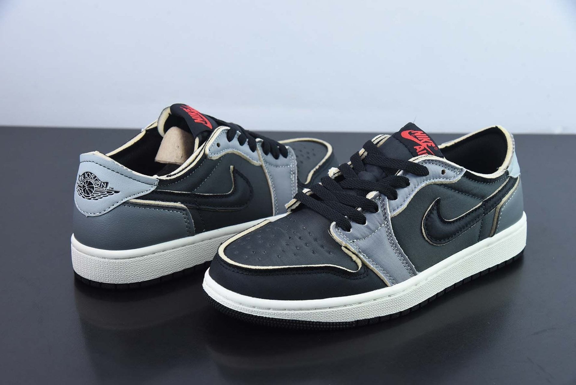 Air Jordan 1 Low OG EX Black Smoke Grey
