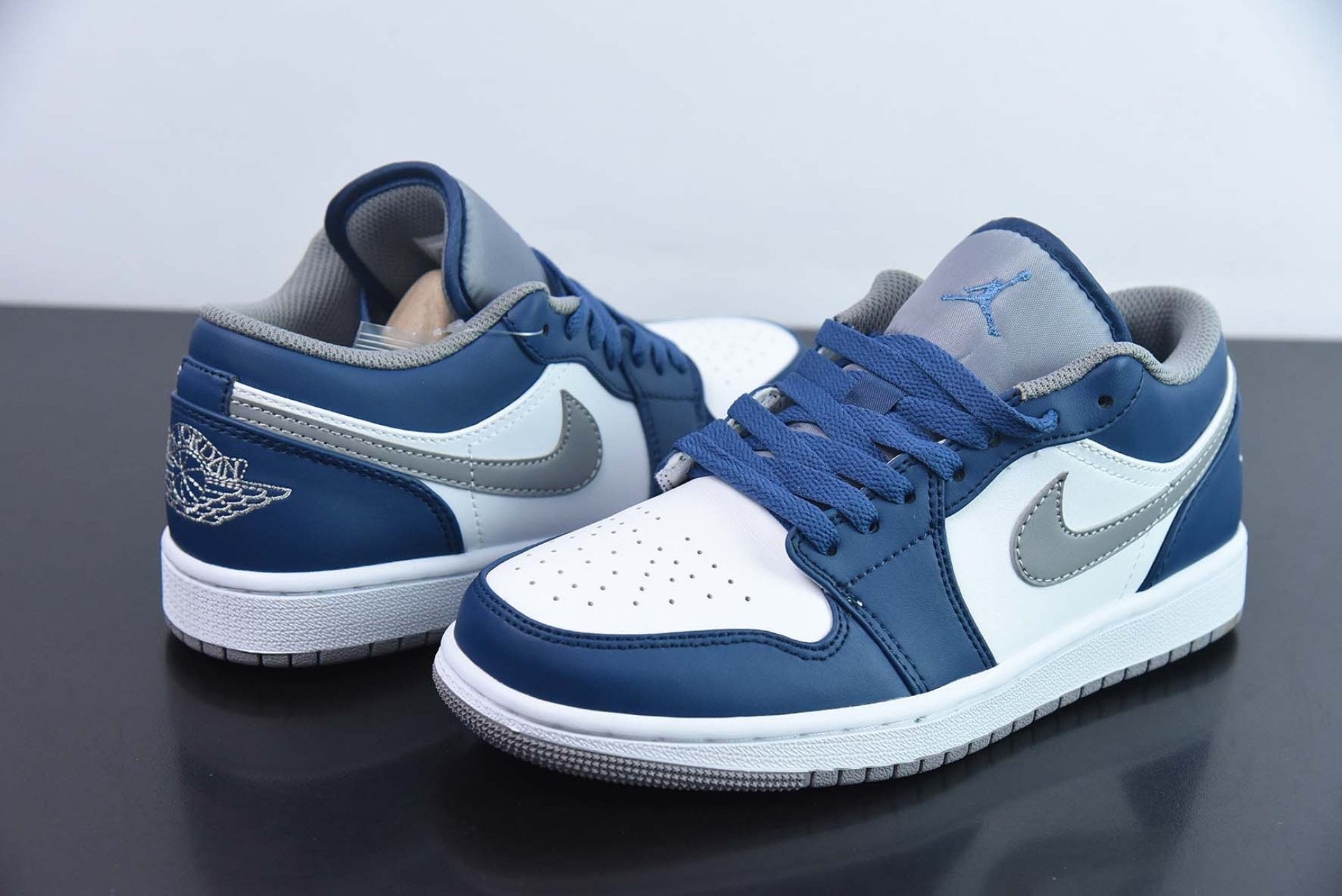 Air Jordan 1 Low True Blue