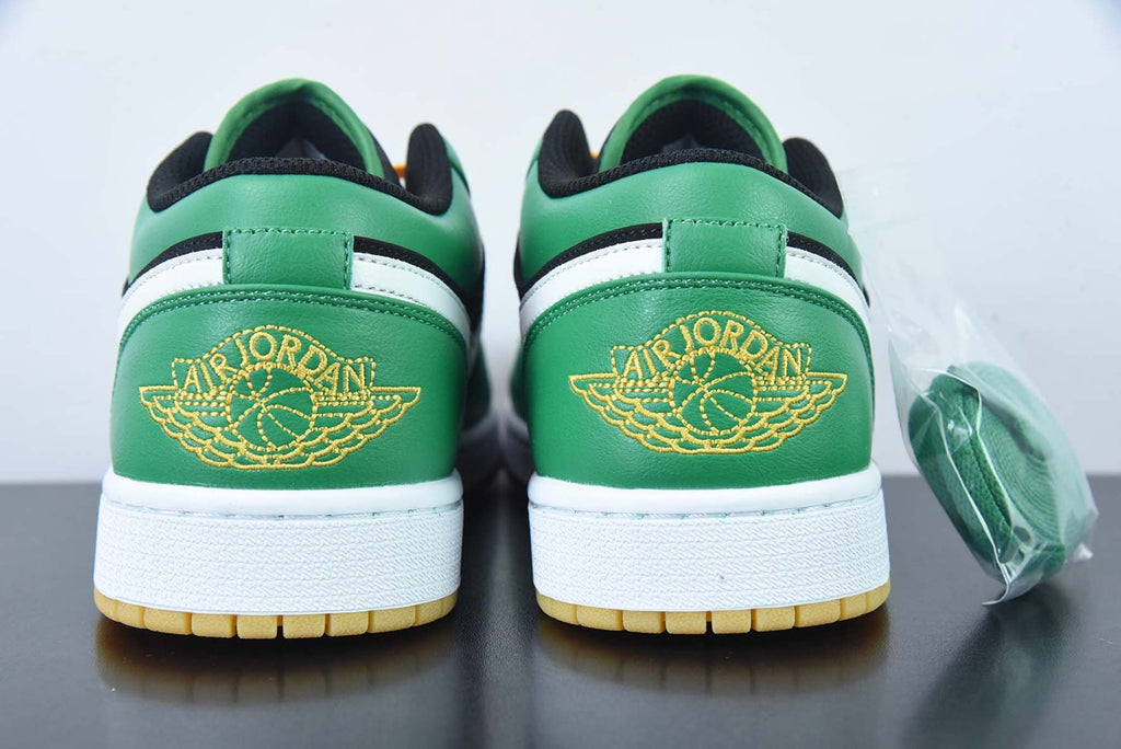 Air Jordan 1 Low SE Holiday Special