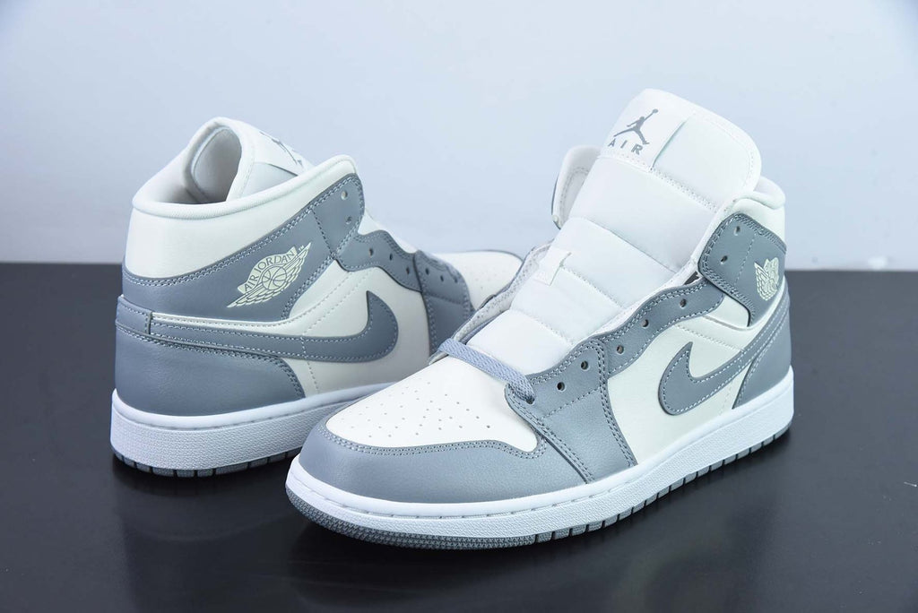 Air Jordan 1 Mid Stealth