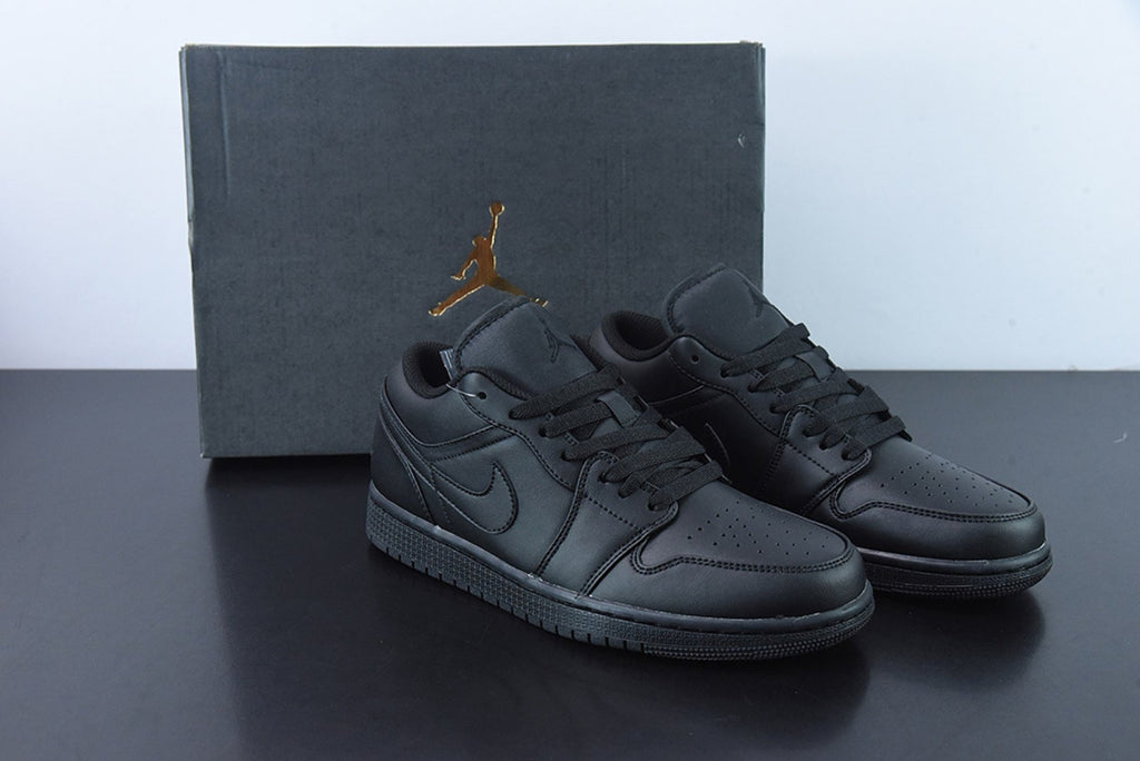 Air Jordan 1 Low Triple Black
