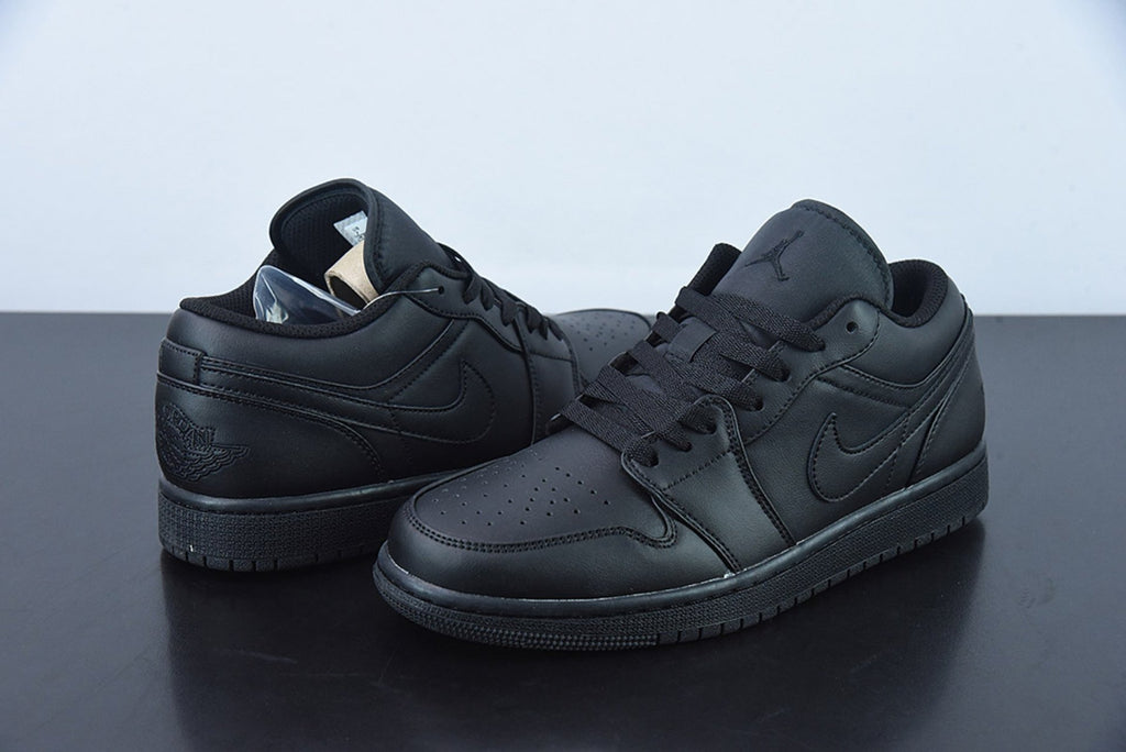 Air Jordan 1 Low Triple Black