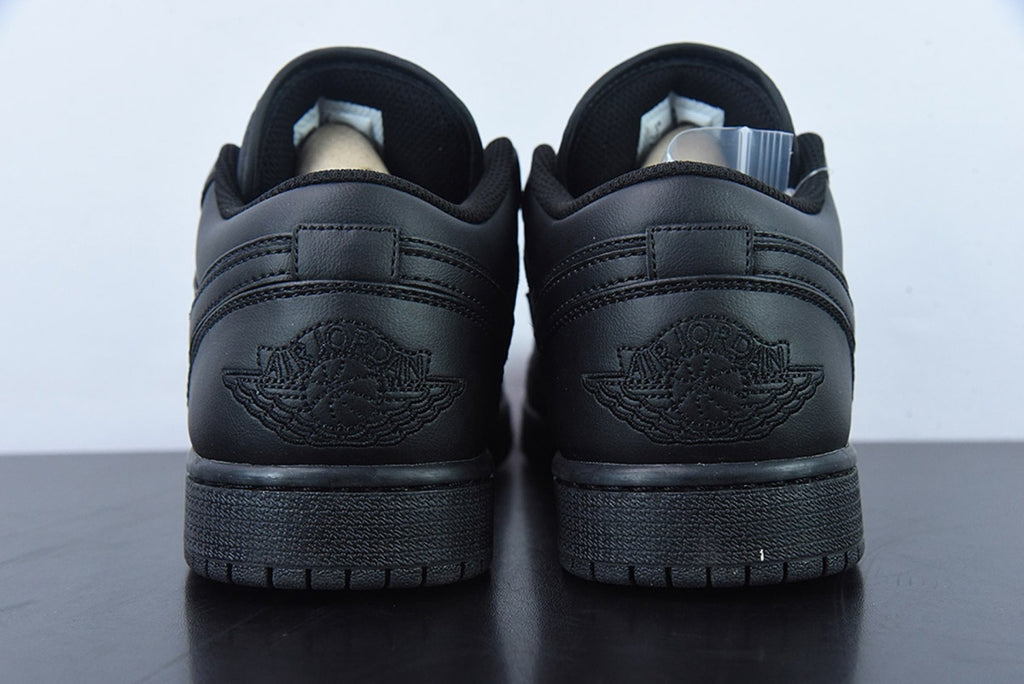 Air Jordan 1 Low Triple Black
