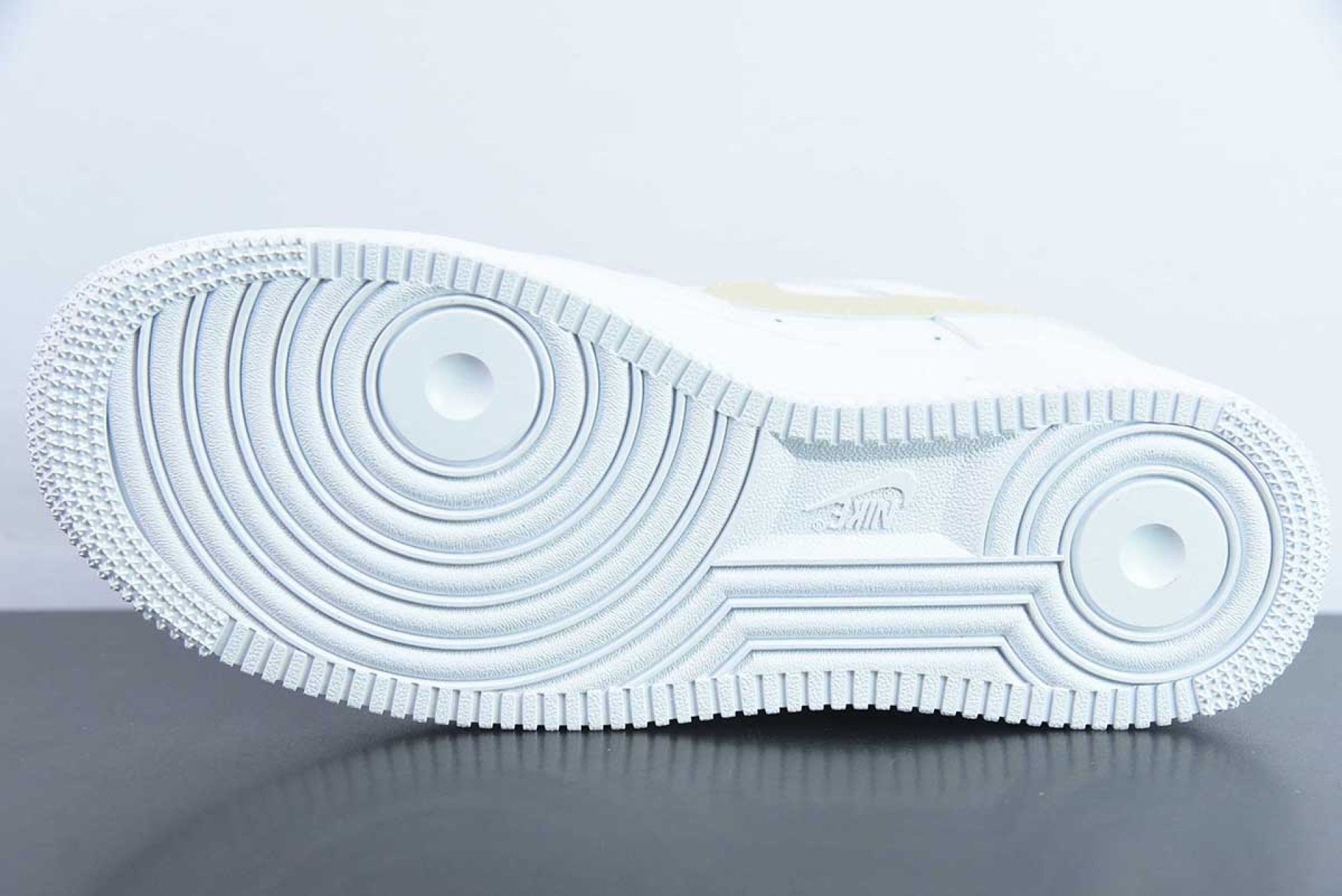 Air Force 1 Low 07 Essential White Beige