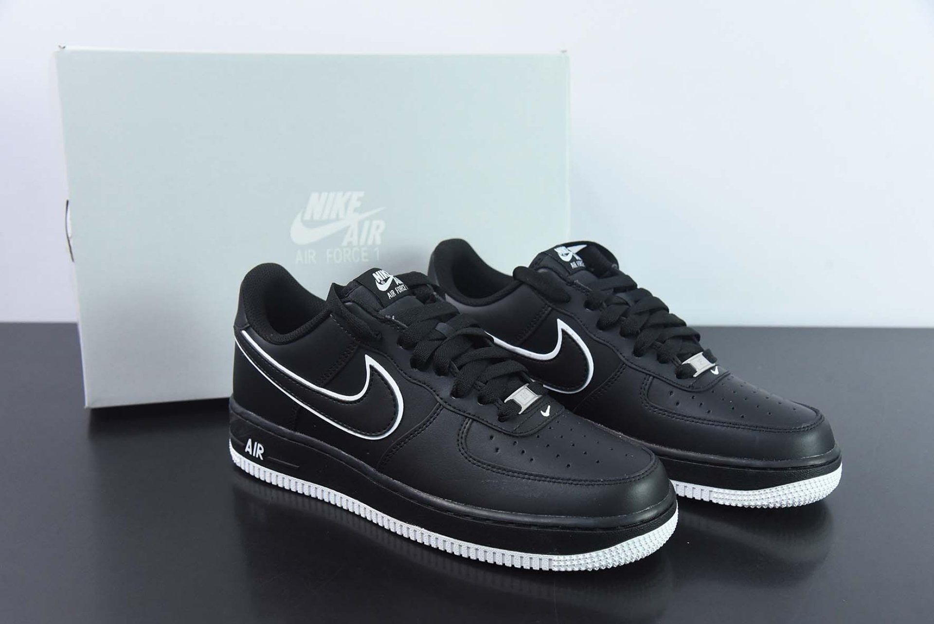 Air Force 1 Low 07 Black White Sole