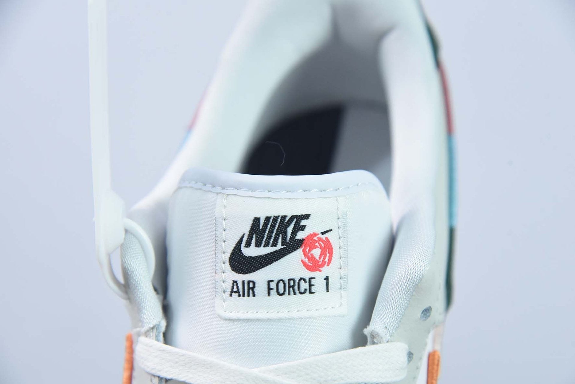 Air Force 1 Low ‘All Petals United FN8924-111