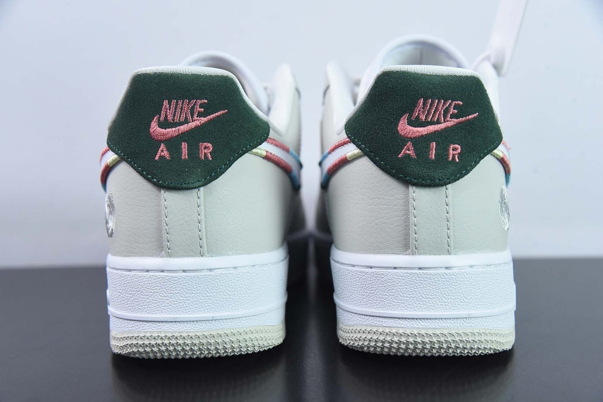 Air Force 1 Low ‘All Petals United FN8924-111
