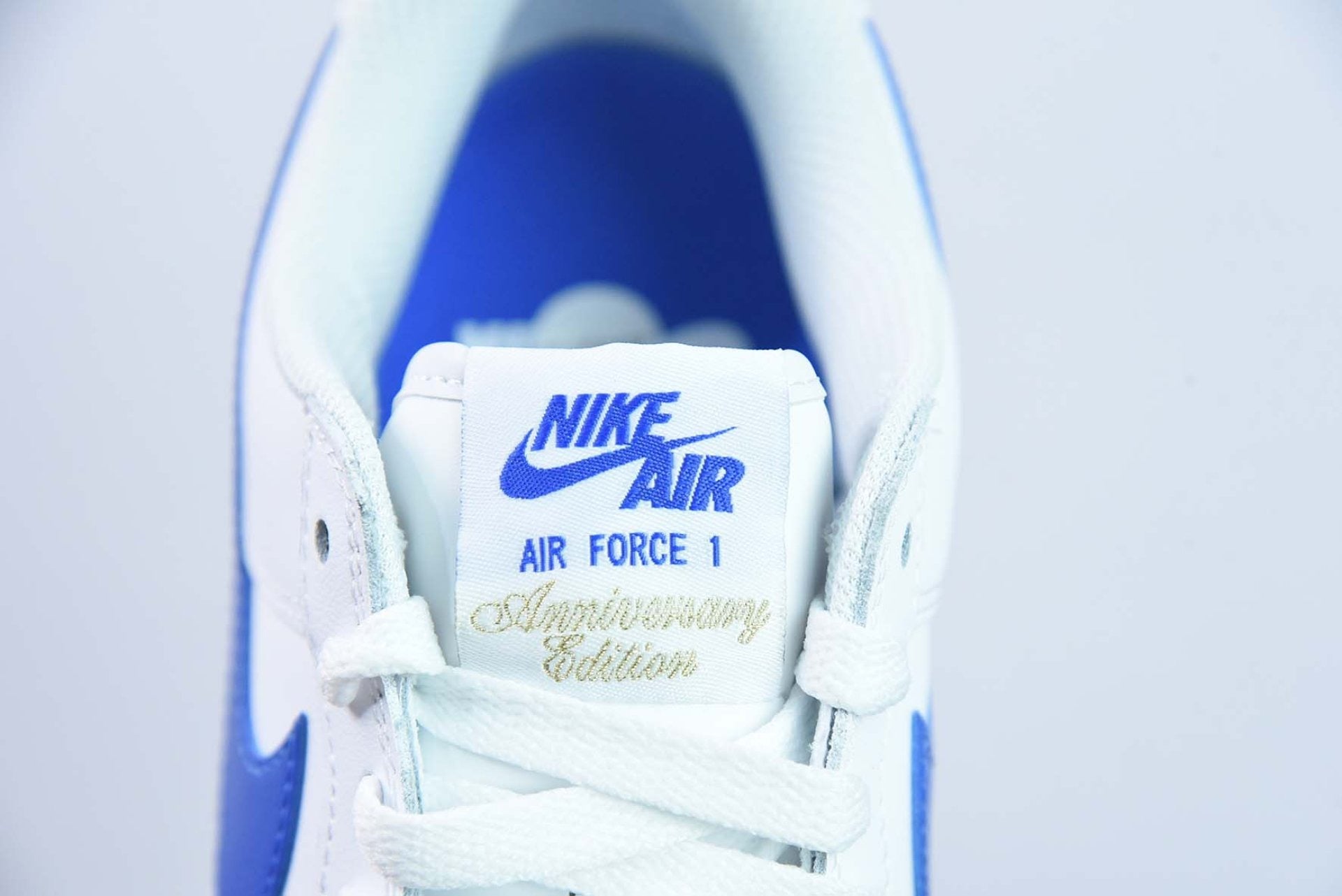 Air Force 1 Low Comes With a Toothbrush