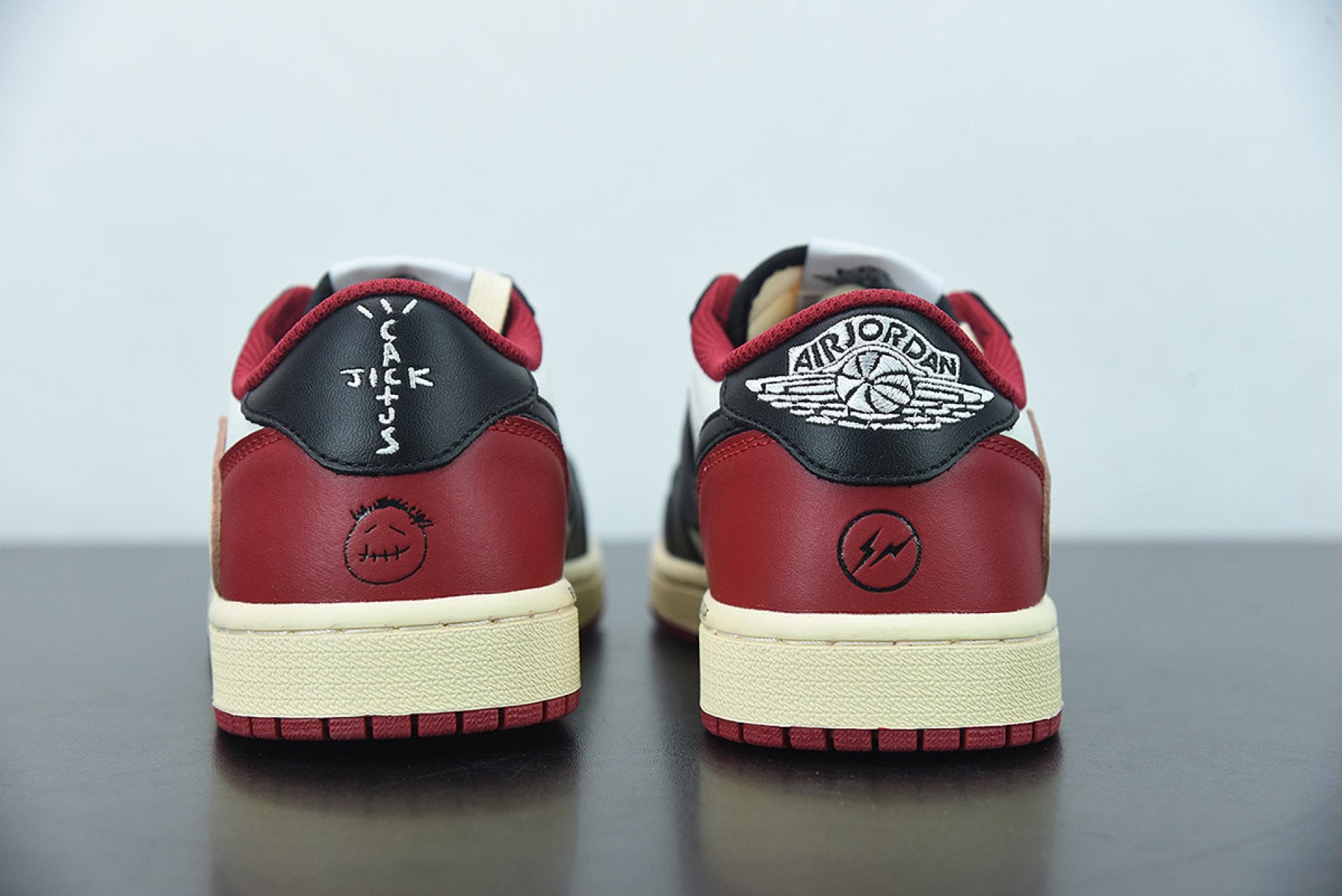 Dunks Low “Chicago Red” Custom SB Travis Scott OG
