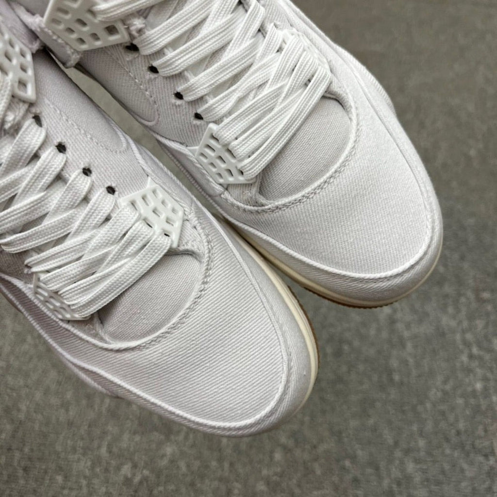 Air Jordan 4 Retro Levi's White