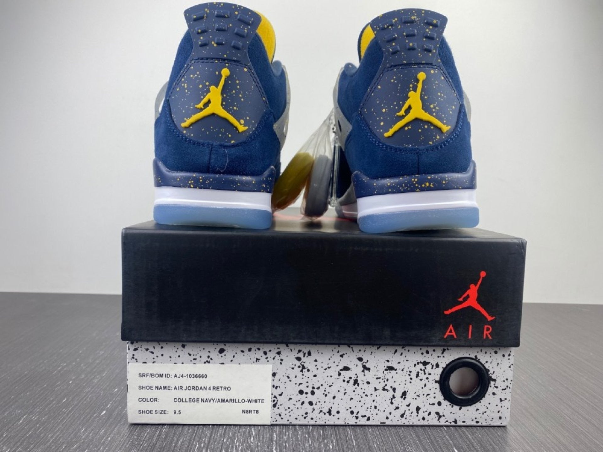 Air Jordan 4 Retro Michigan