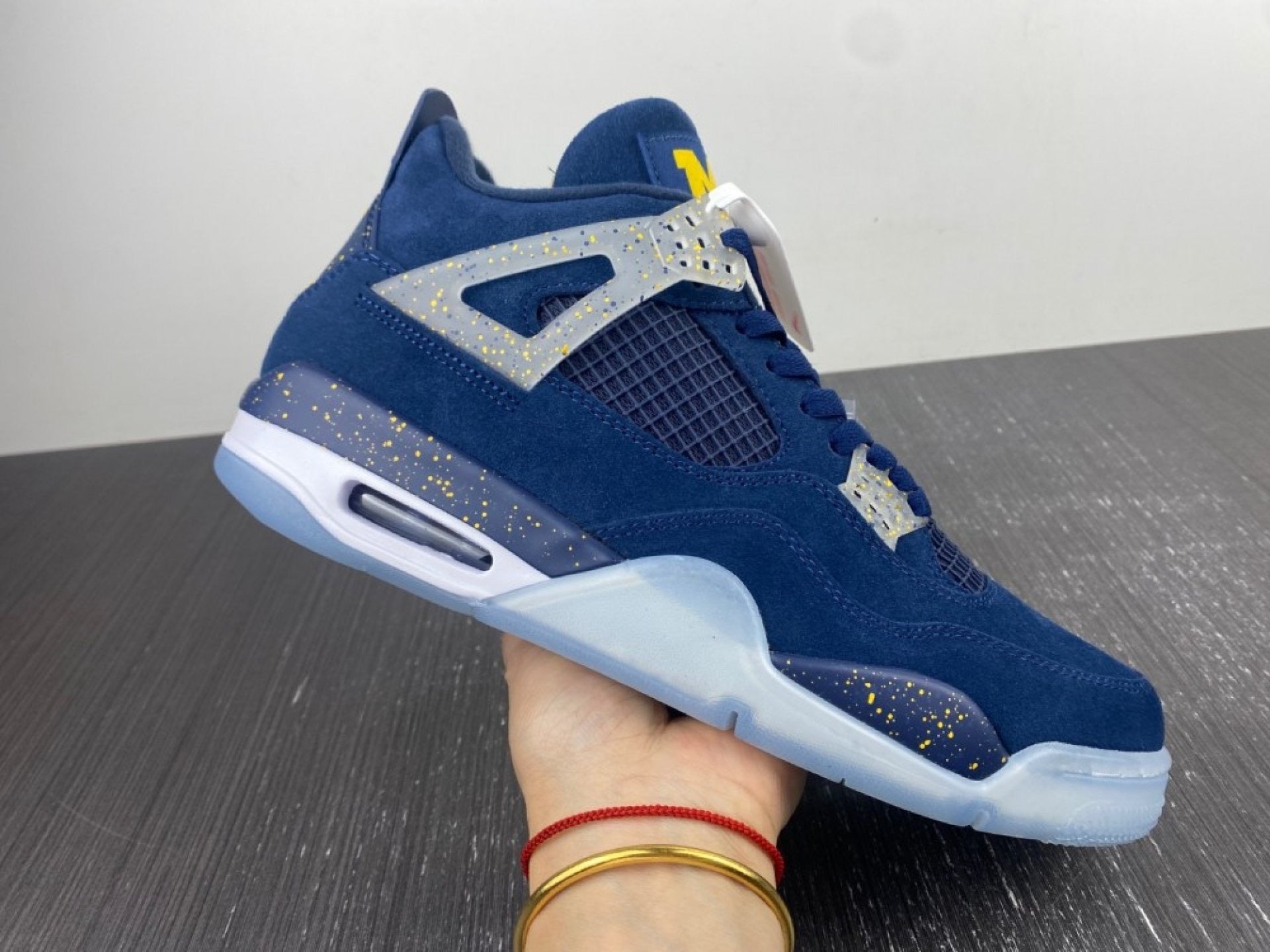 Air Jordan 4 Retro Michigan