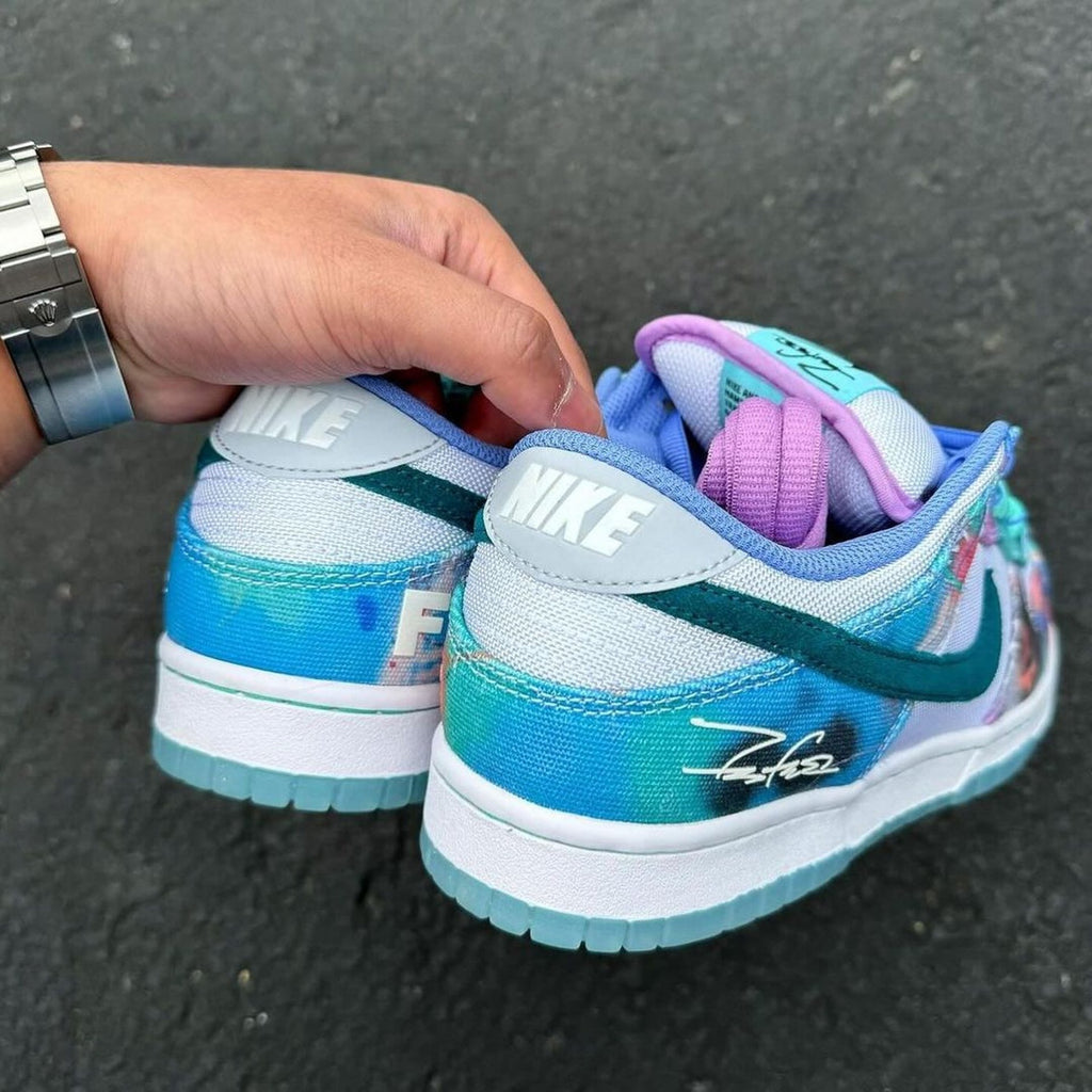 Futura Laboratories x Nike SB Dunk Low