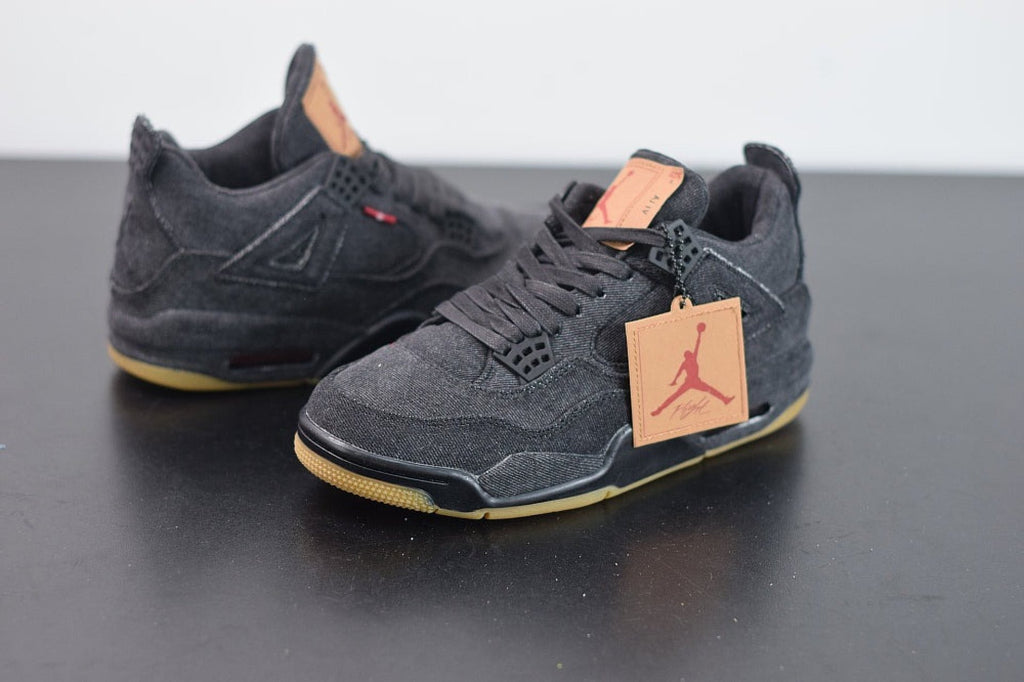 Air Jordan 4 Retro Levi's Black (Levi's Tag)