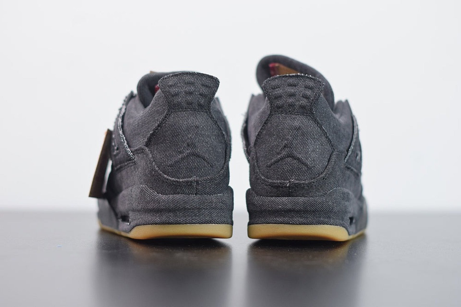 Air Jordan 4 Retro Levi's Black (Levi's Tag)