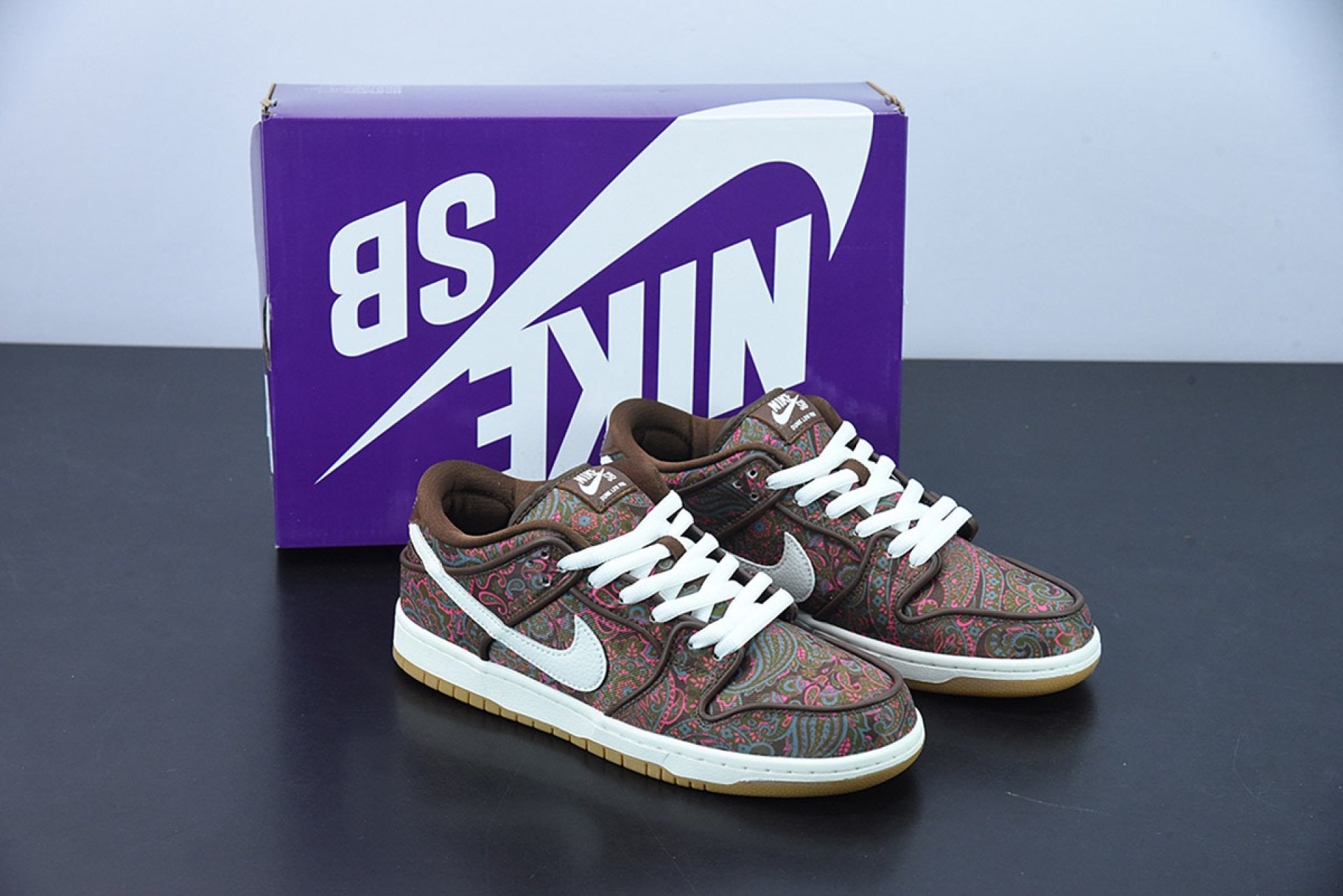 SB Dunk Low Pro Paisley Brown