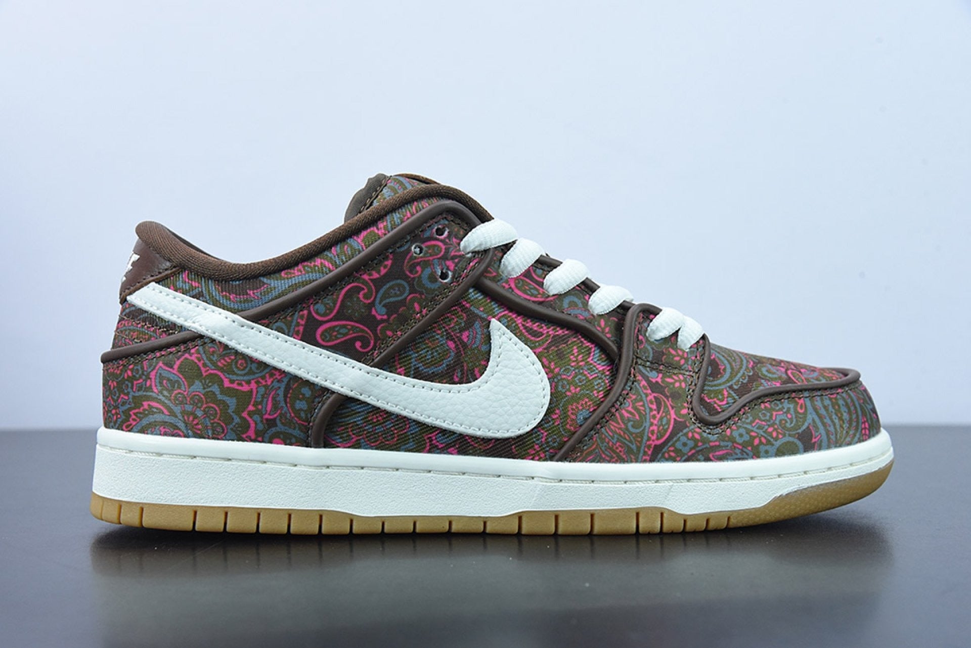 SB Dunk Low Pro Paisley Brown