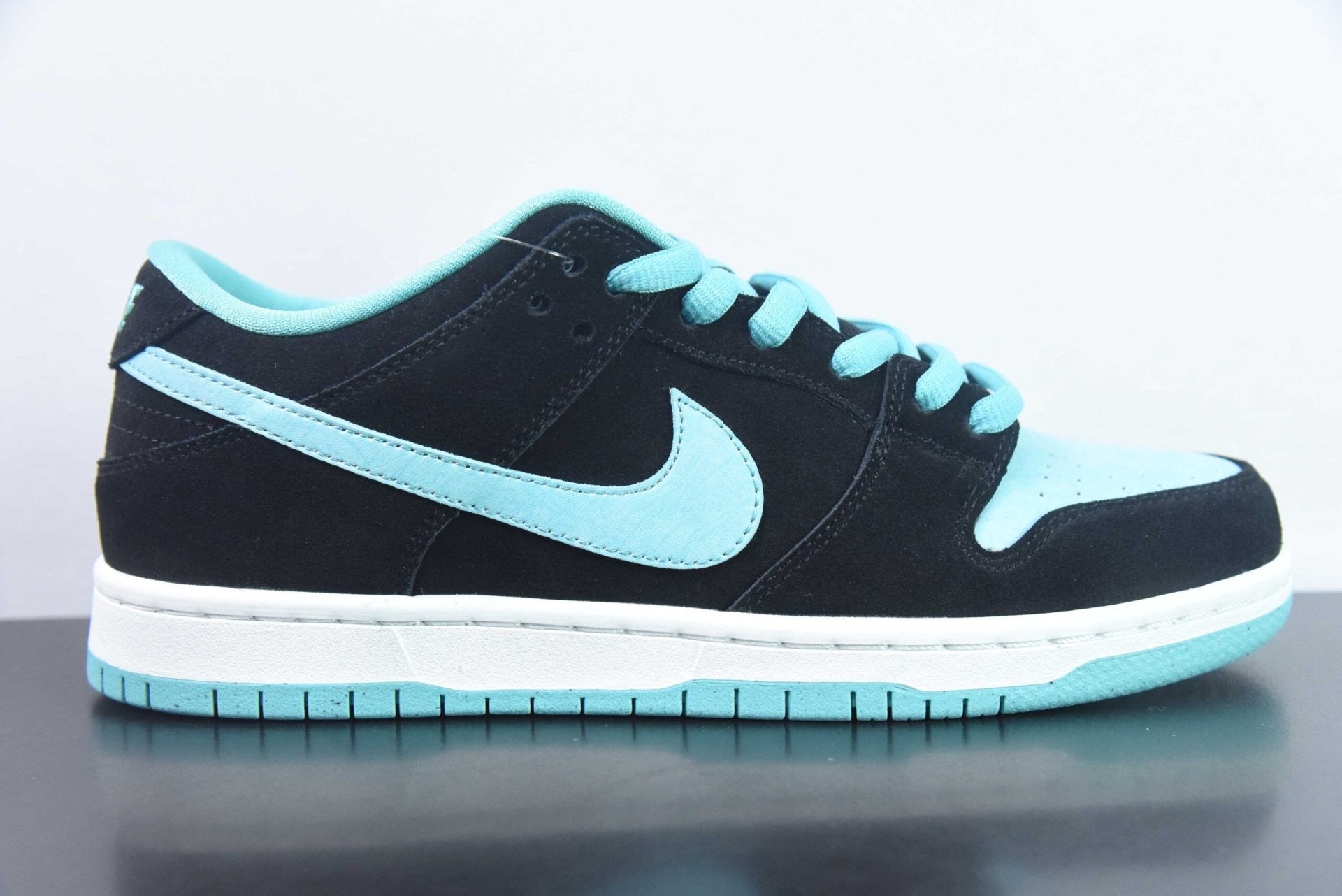 SB Dunk Low Clear Jade
