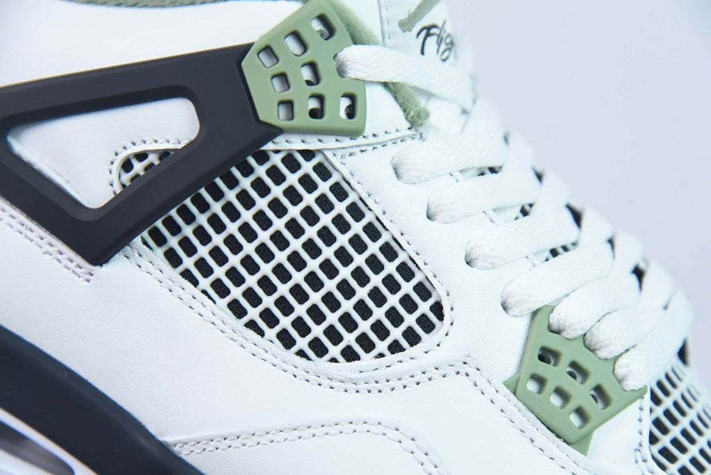Air Jordan 4 Retro Seafoam